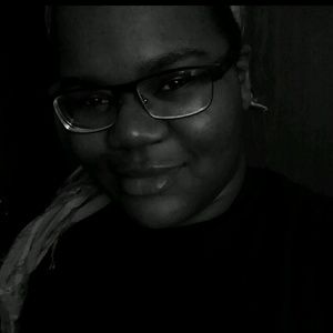 Meet your Posher, Tiara